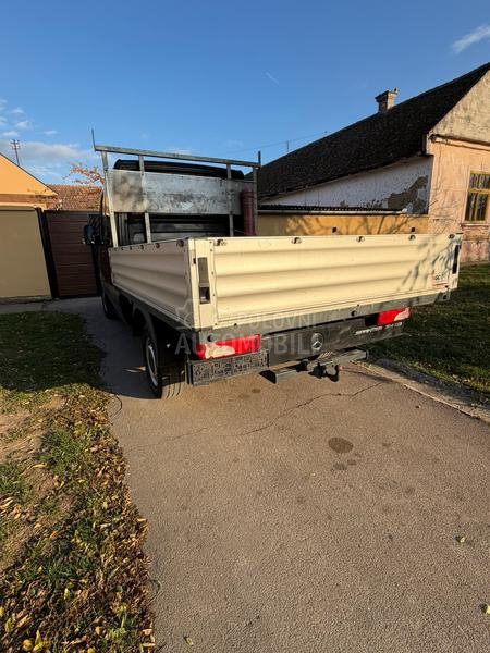 Mercedes Benz Sprinter 114