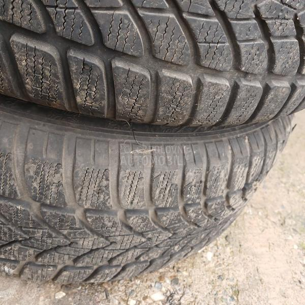 Dunlop 205/55 R16 Zimska