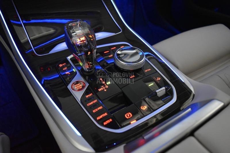 BMW X7 40d xDrive M paket