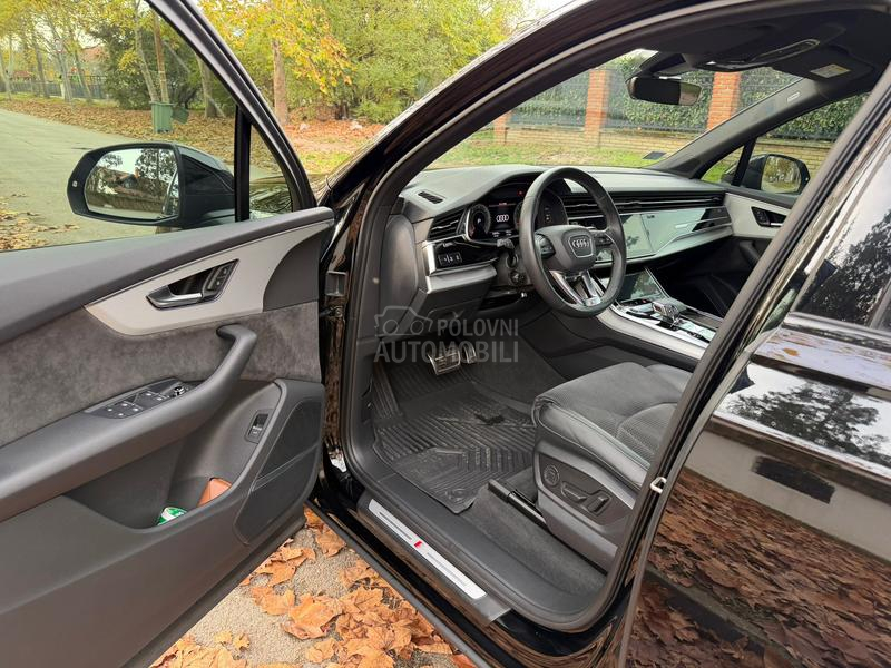 Audi Q7 Black/ 3xS line