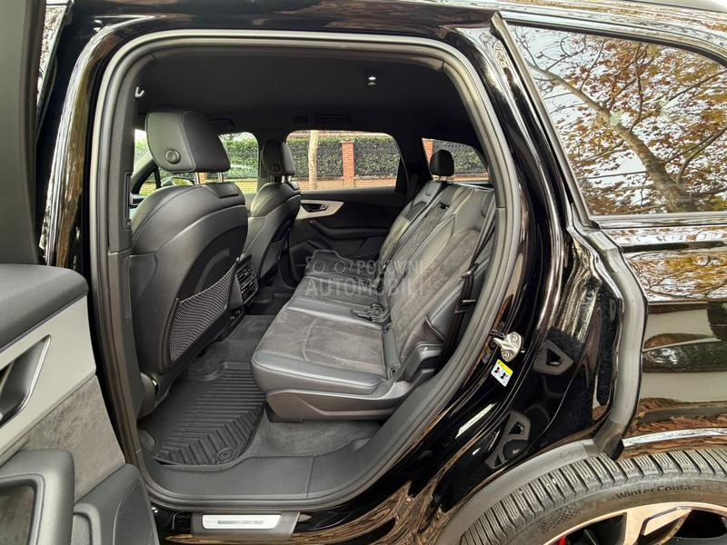 Audi Q7 Black/ 3xS line