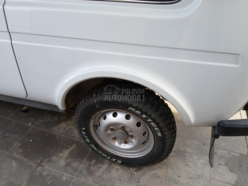 Lada Niva 