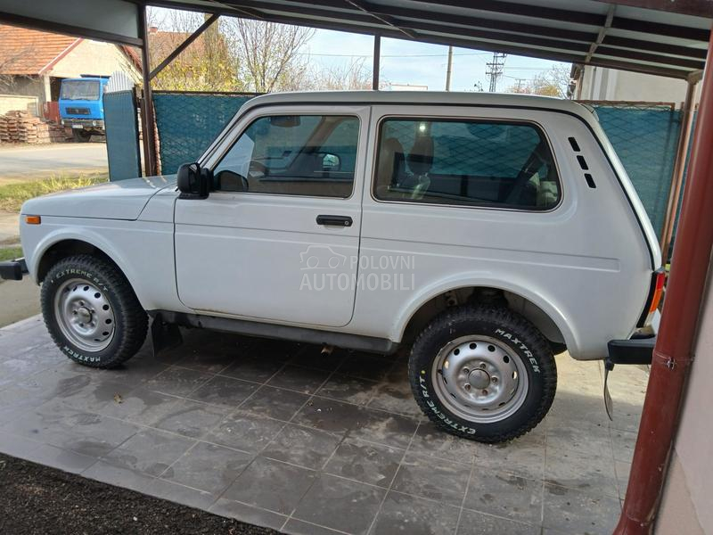 Lada Niva 