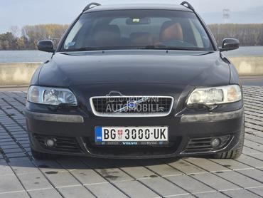 Volvo V70 R