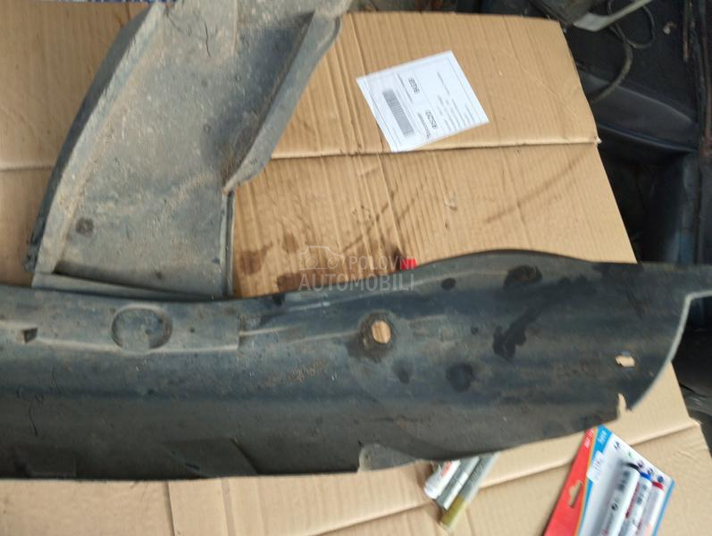 prednje desno podkrilo