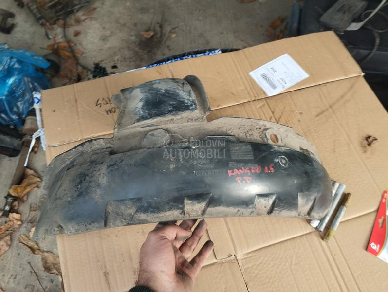 prednje desno podkrilo