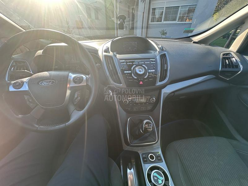 Ford C-Max TITANIJUM