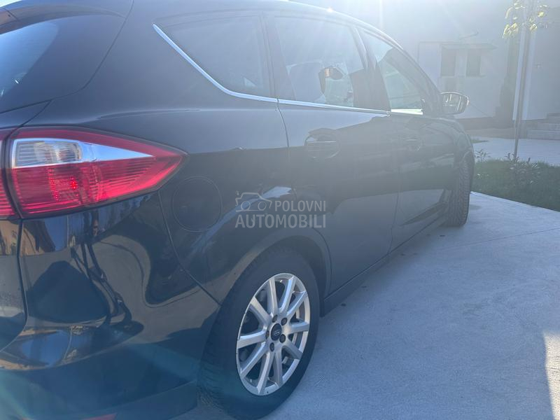 Ford C-Max TITANIJUM