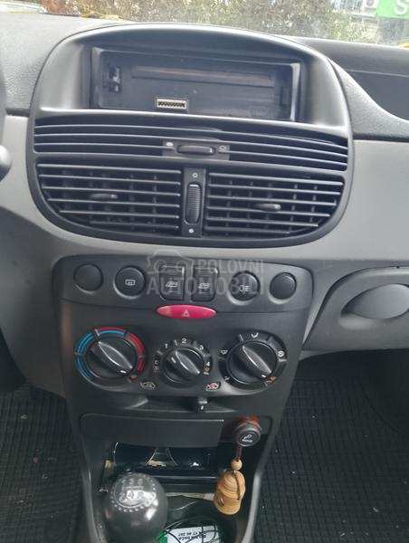 Fiat Punto 1.2B