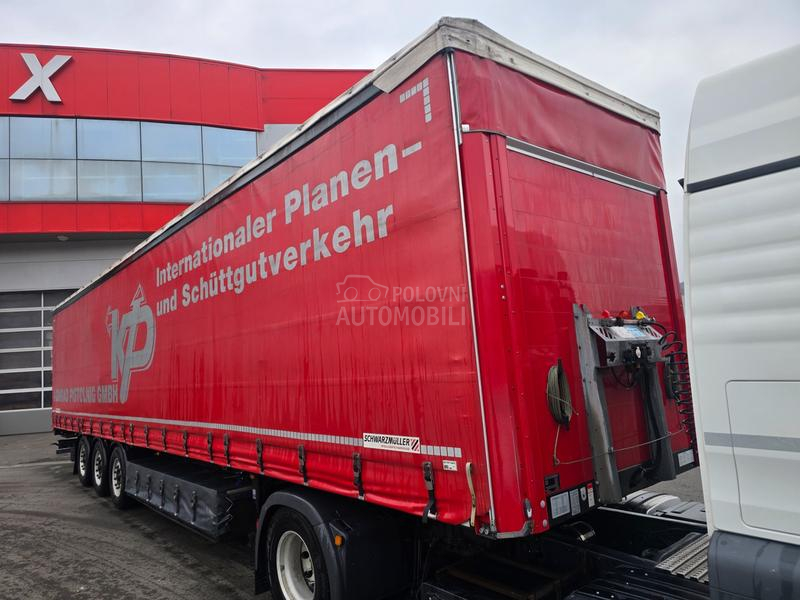 Schwarzmuller Cerada