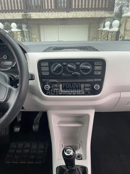 Volkswagen up! 