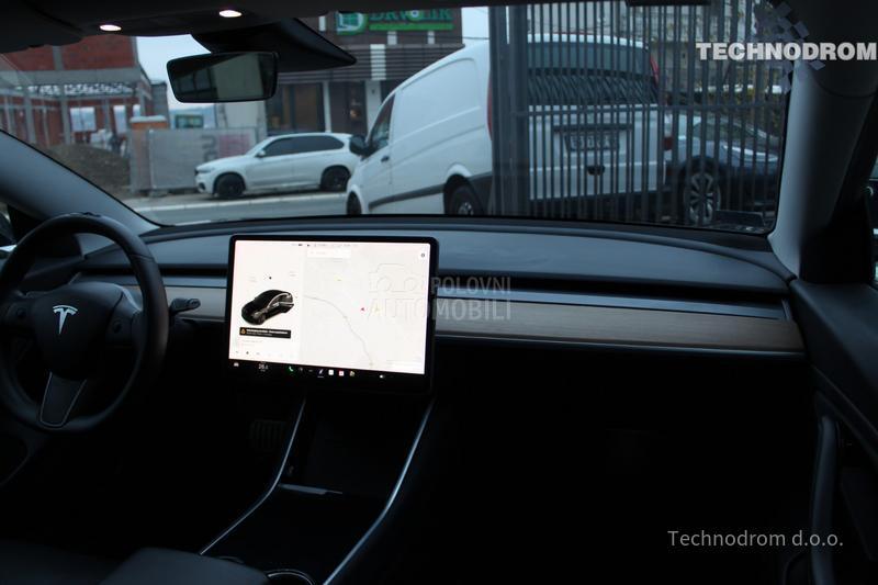 Tesla Model 3 DualMotorPerformance