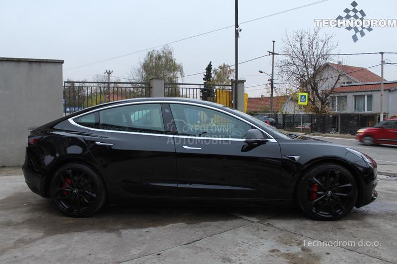 Tesla Model 3 DualMotorPerformance