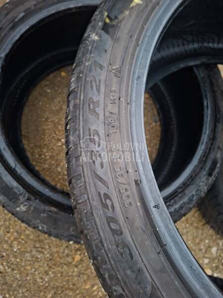 Pirelli 305/35 R21 Zimska