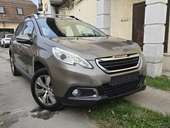 Peugeot 2008 1.2 N.a.v.i Allure