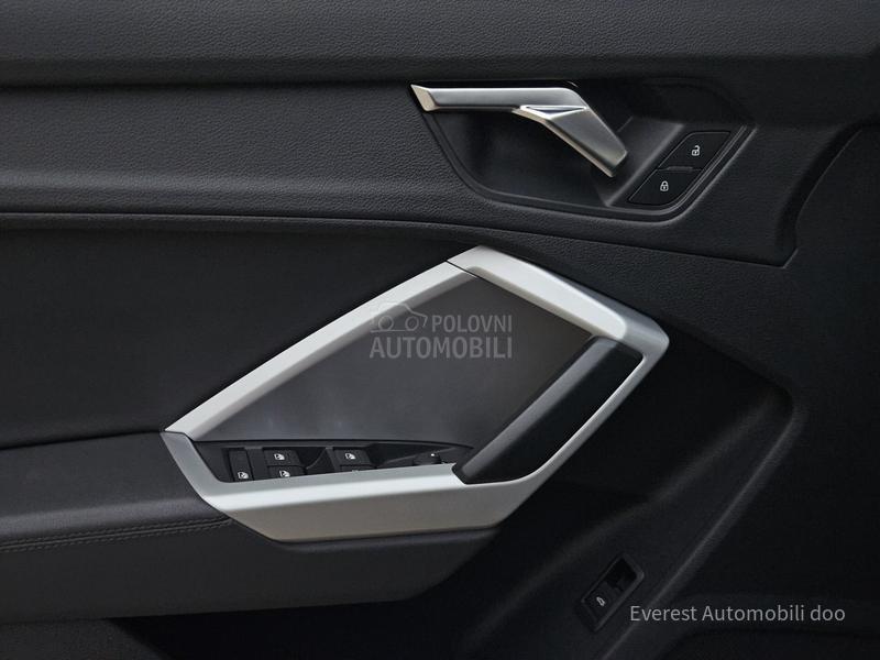 Audi Q3 35TDi/SB/BLACK EDIT