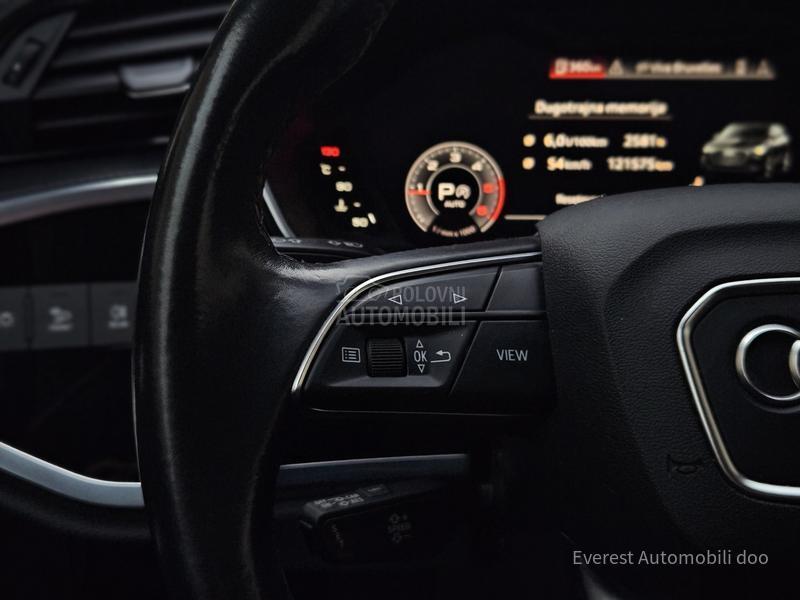 Audi Q3 35TDi/SB/BLACK EDIT