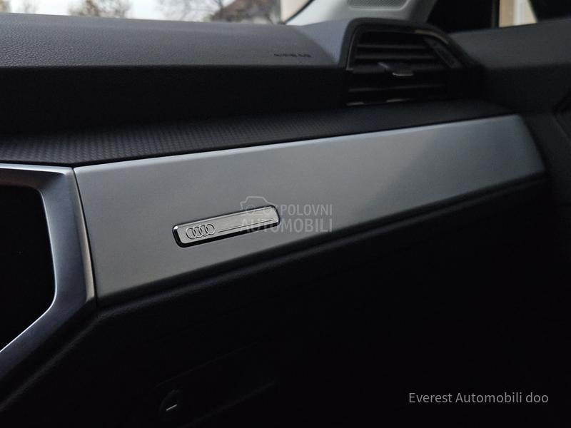 Audi Q3 35TDi/SB/BLACK EDIT