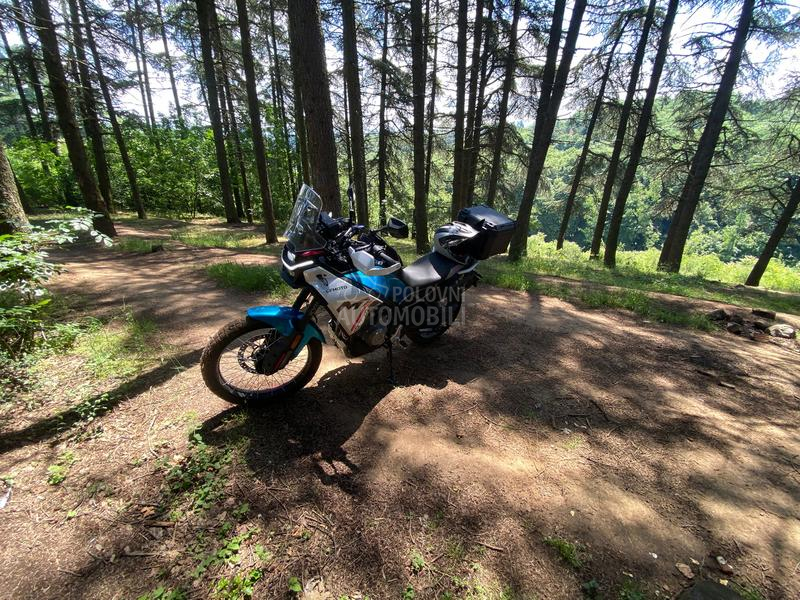 CFMOTO 450 MT