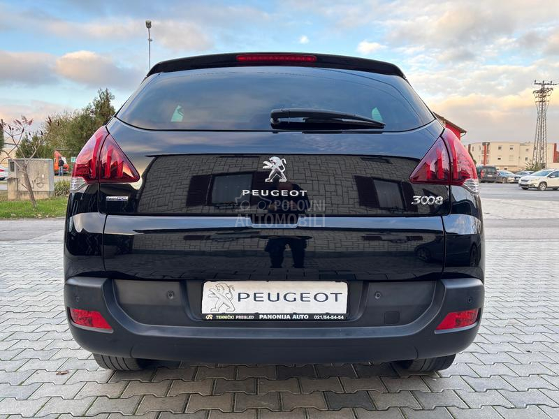 Peugeot 3008 1.6 hdi N A V I G A