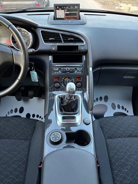 Peugeot 3008 1.6 hdi N A V I G A