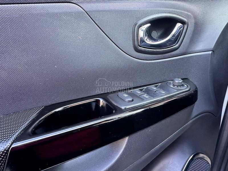 Renault Captur 1.5DCI/AUTOM/BICOLOR