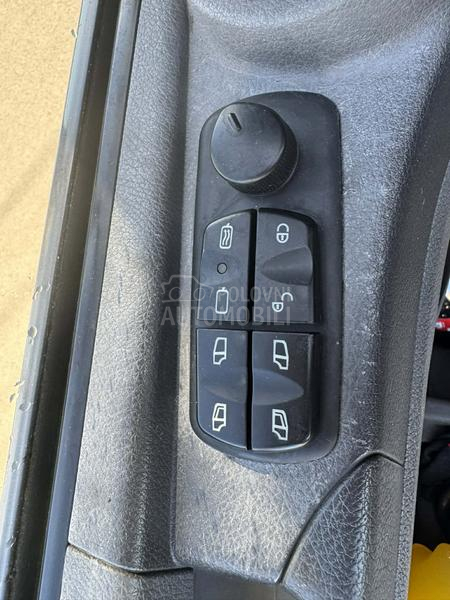 Mercedes Benz atego 822