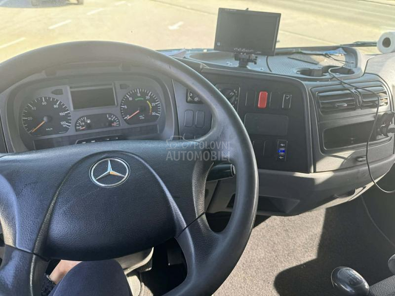 Mercedes Benz atego 822