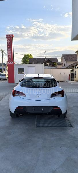 Opel Astra J GTC 1.4