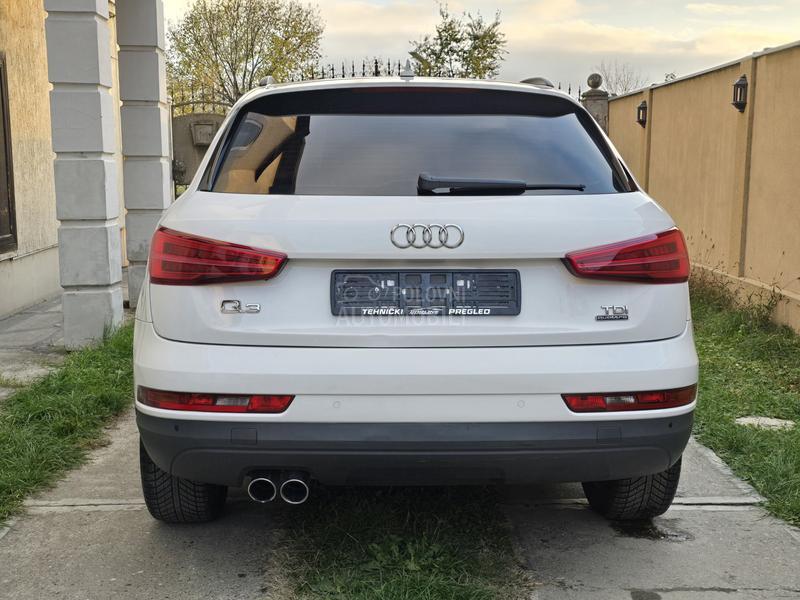 Audi Q3 2.0TDI QUATTRO Stron