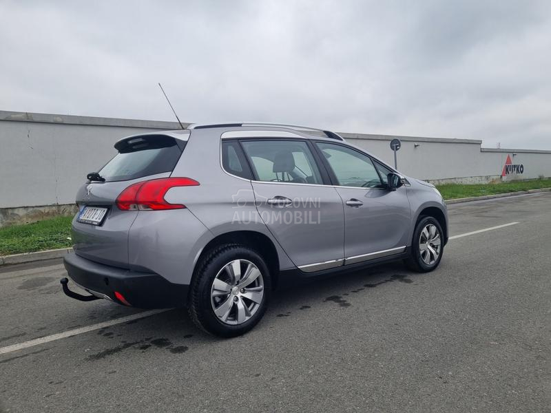 Peugeot 2008 ALLURE