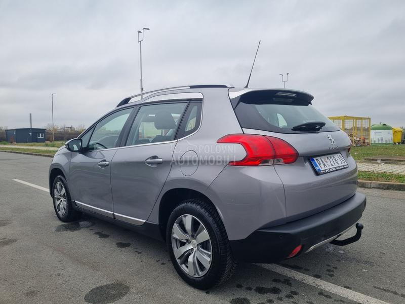 Peugeot 2008 ALLURE