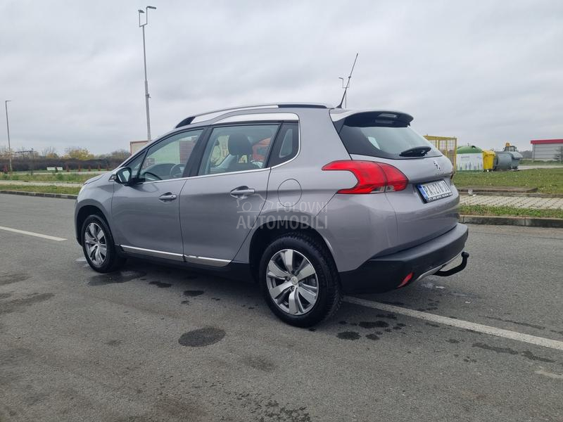 Peugeot 2008 ALLURE