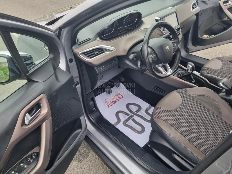 Peugeot 2008 ALLURE