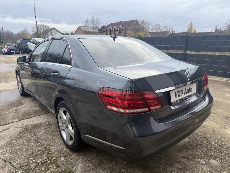 Mercedes Benz E 200 