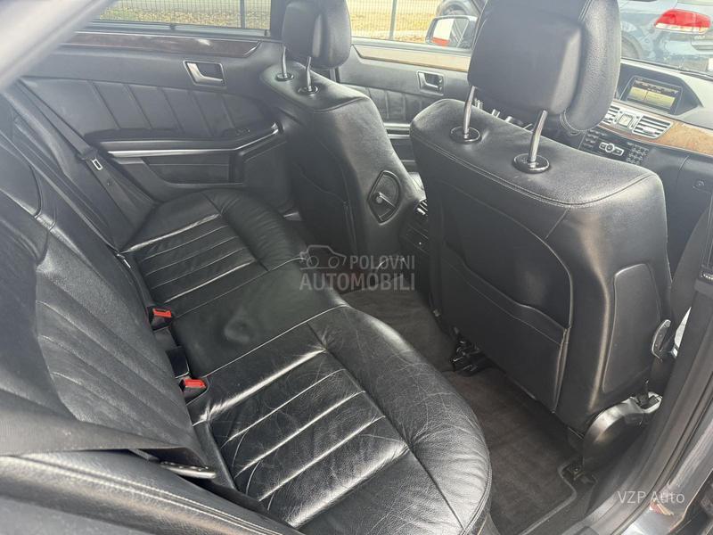 Mercedes Benz E 200 
