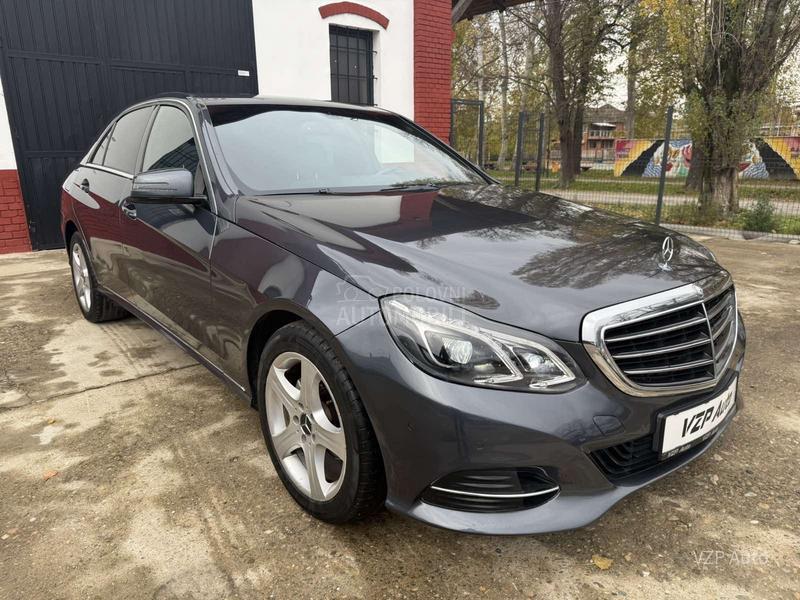Mercedes Benz E 200 