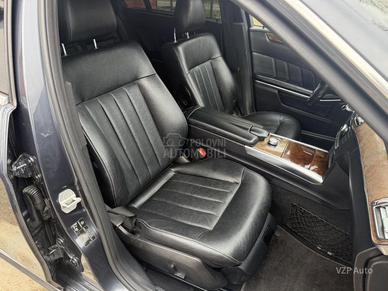 Mercedes Benz E 200 