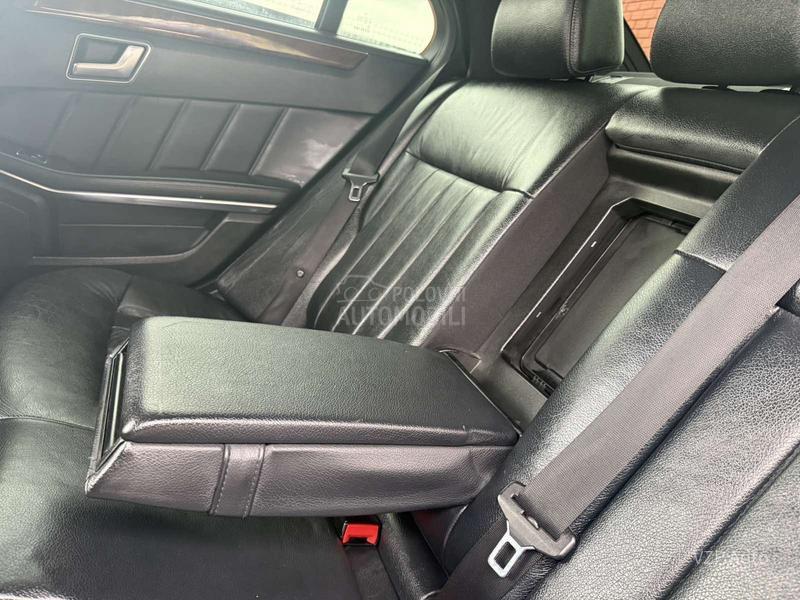 Mercedes Benz E 200 