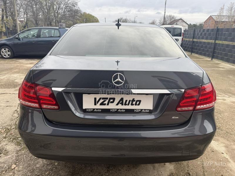 Mercedes Benz E 200 
