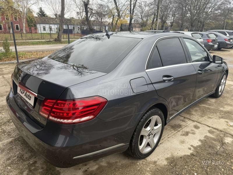 Mercedes Benz E 200 