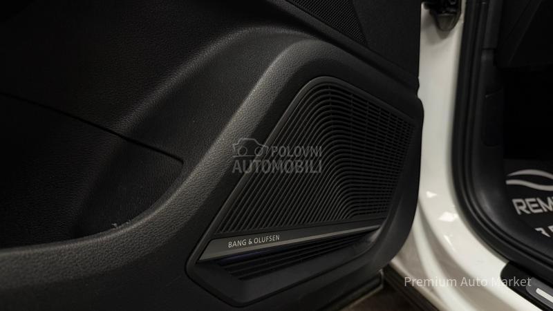 Audi Q2 //1.4 TFSI//KAM/NOV