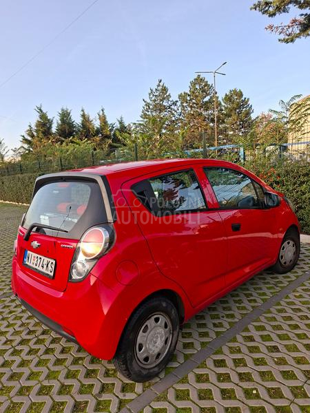 Chevrolet Spark 1.0L