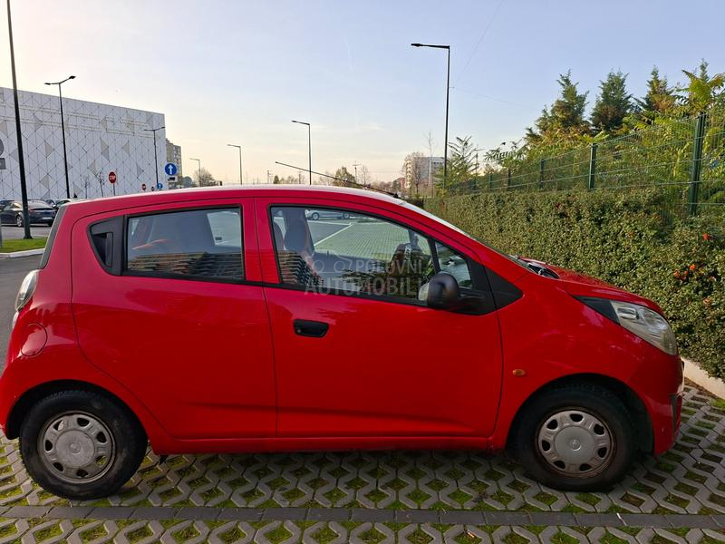 Chevrolet Spark 1.0L