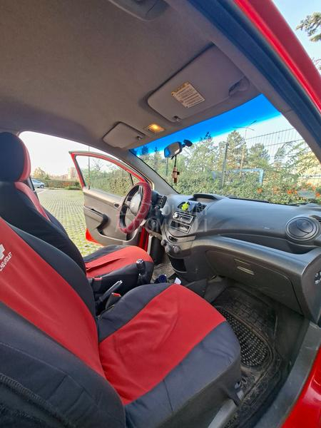 Chevrolet Spark 1.0L