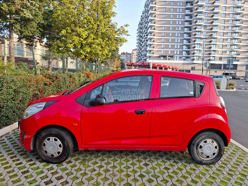 Chevrolet Spark 1.0L