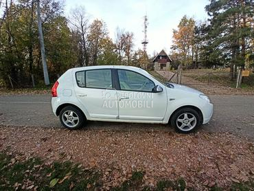 Dacia Sandero 1.6 MPI