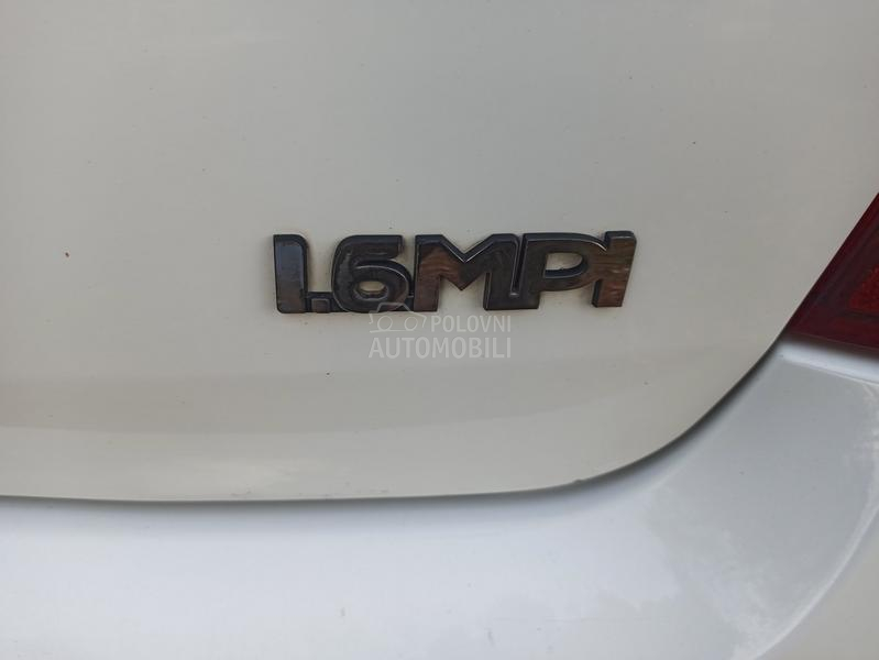 Dacia Sandero 1.6 MPI