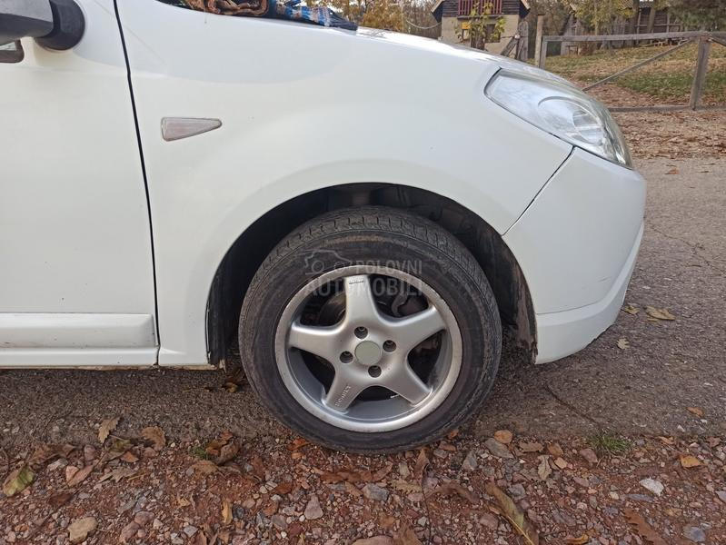 Dacia Sandero 1.6 MPI