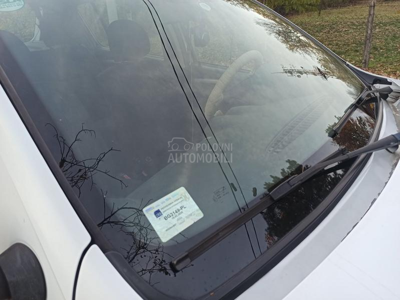 Dacia Sandero 1.6 MPI